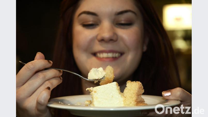 Geburtstagskuchen vor dem Geburtstag essen? Manche sagen dazu Anarchie, manche nennen es Erwachsensein. Bild: Petra Hartl