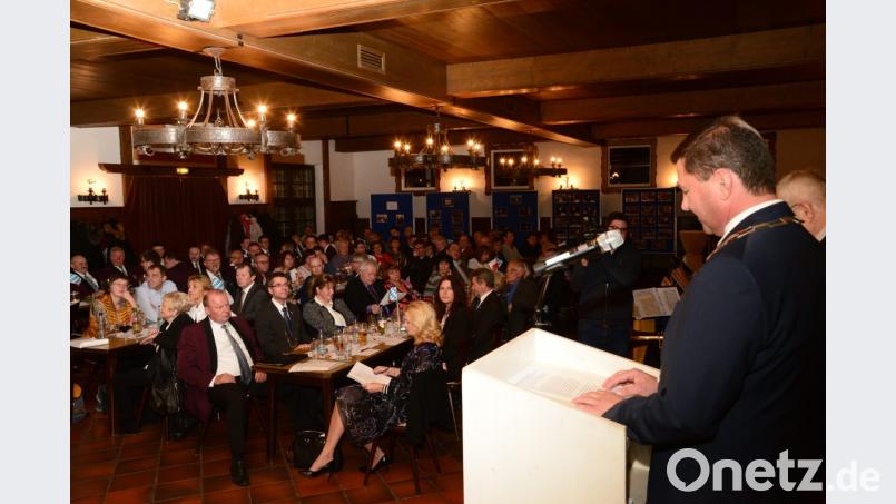 Bürgermeister Rainer Rewitzer nennt die gelebt Partnerschaft ein wesentliches Element der kommunalen Orientierung in Richtung Europa. Bild: bey