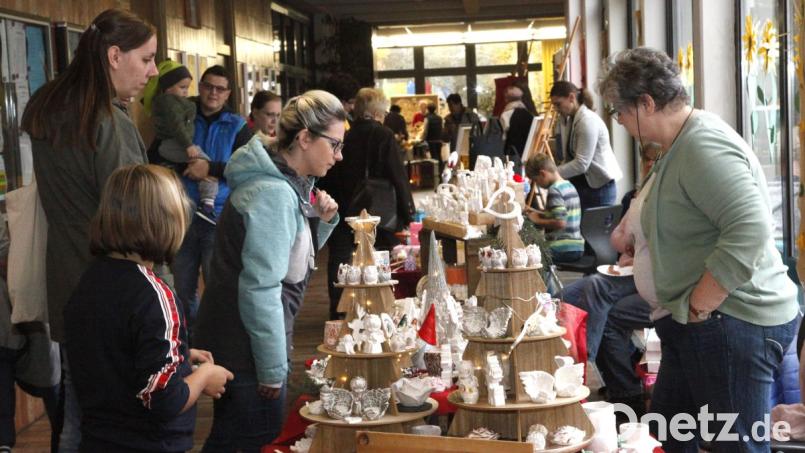 Ein großes Angebot wartete auf die Besucher beim Hobbykünstlermarkt. Bild: Hirsch