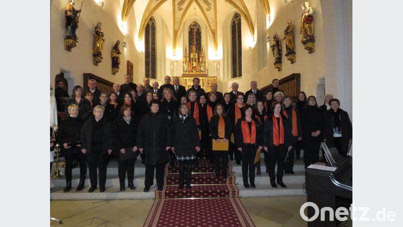 Viele Lieder wurden gemeinsam gesungen. Bild: ubb