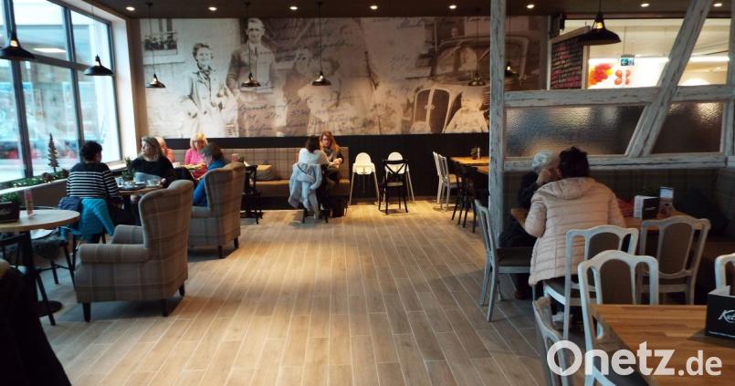 Blick in die Cafeteria Bild: e