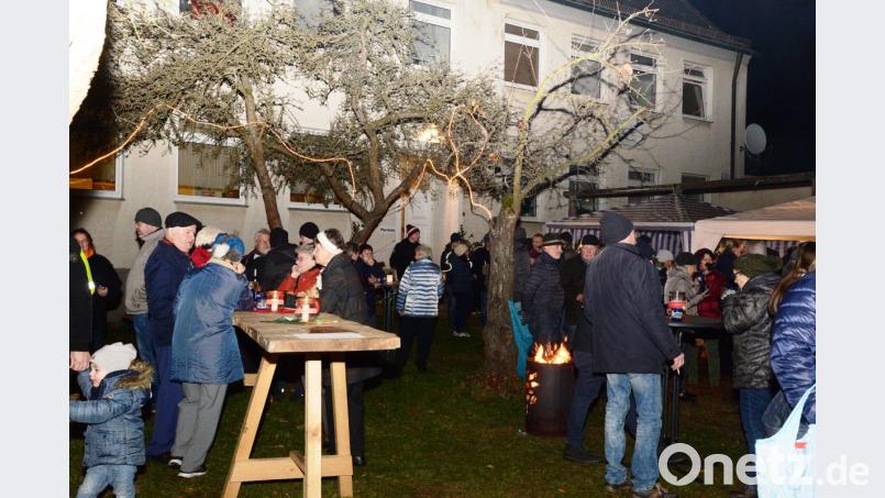 Der Adventsbasar des Frauenbunds ist der Renner. Bild: bey