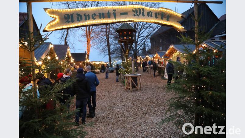 Der Adventsmarkt der Plassenbergschützen im Meisterbauerngarten zog wieder viele Besucher nach Gleiritsch Bild: akp