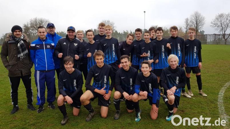 Die B-Junioren steigen als Meister in die Kreisliga auf. Bild: tra