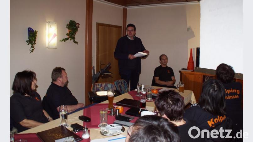 Die Beichte nannte Pfarrer Wolfgang Dietz beim Vortrag der Kolpingfamilie als beste Vergangenheitsbewältigung. Bild: mmj