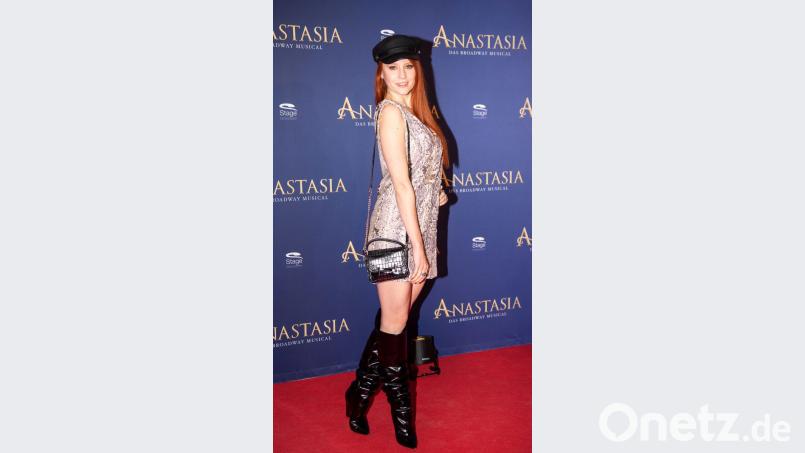 Barbara Meier vor kurzem bei der Deutschland-Premiere des Broadway-Musicals &quot;Anastasia&quot;. Bild: Sebastian Gnollow/dpa