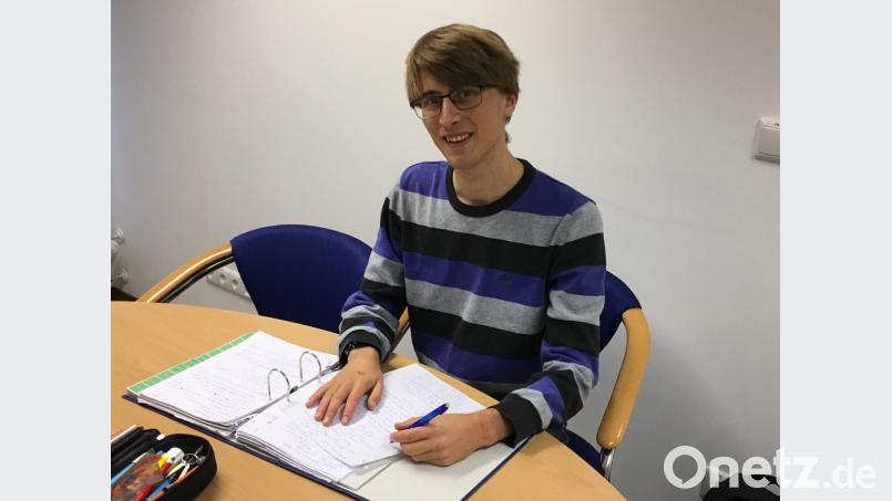 Benedikt Fröhlich hat eine Schokoladenseite:- Mathematik. Der Student erhält heute seinen letzten Schülerpreis in einem Mathematikwettbewerb. Bild: ihl