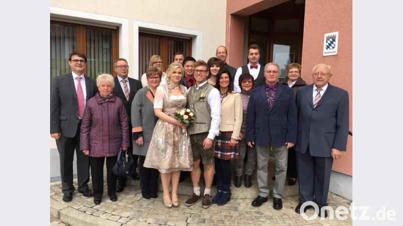 Es war Liebe auf den ersten Blick: Vanessa Rittner und Kevin Katz sind nun ein glückliches Paar. Das sehen auch die vielen Gratulanten so. Bild: bk