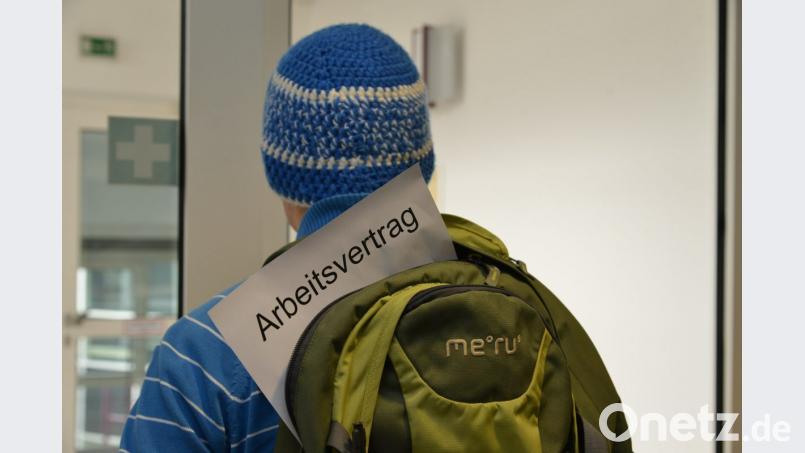 Viele Arbeitsverträge warten noch darauf, überhaupt erst abgeschlossen zu werden. Laut Angaben der Agentur für Amberg gibt es in der Region aktuell 970 Stellenangebote für sozialversicherungspflichtige Beschäftigungen. Bild: exb