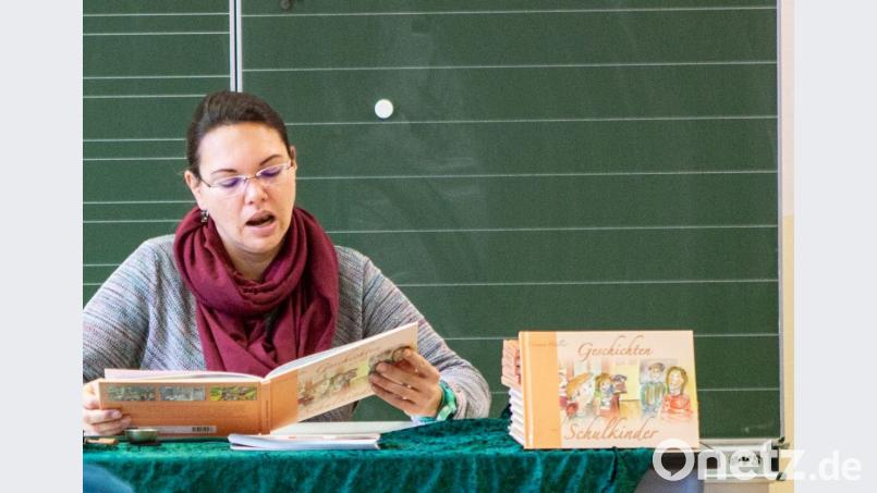 Die Autorin Corinna Wallner liest aus ihrem dritten Buch &quot;Geschichten für Schulkinder&quot;. Bild: gz
