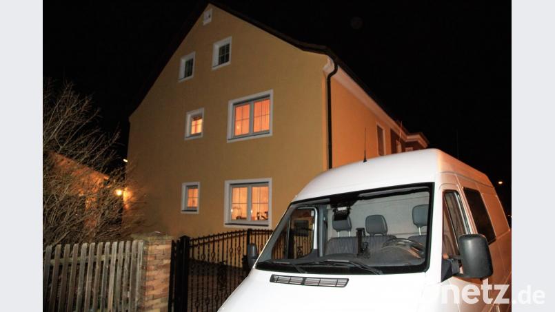 In diesem Haus im Süden der Stadt Schwandorf hatte sich am 21. Februar der Vorfall abgespielt, der zur Mord-Anklage führte. Bild: ch