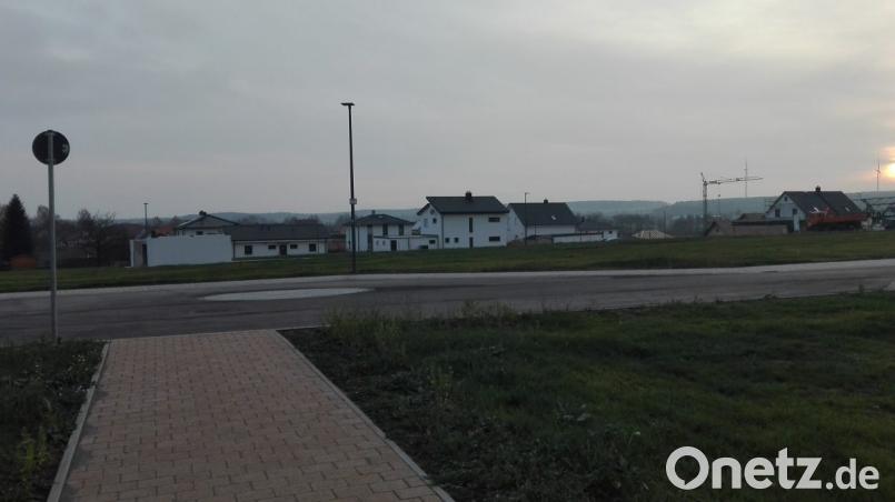 Die Gemeinde hat jetzt offiziell mehr Straßen. Vier Teilstrecken im Baugebiet Hopfengarten in das kommunale Straßen- und Wegeverzeichnis aufgenommen. Bild: ak
