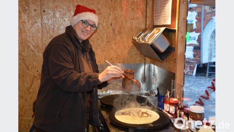 Crêpes mit Nutella dürfen auf dem Weihnachtsmarkt nicht fehlen. Bild: jr