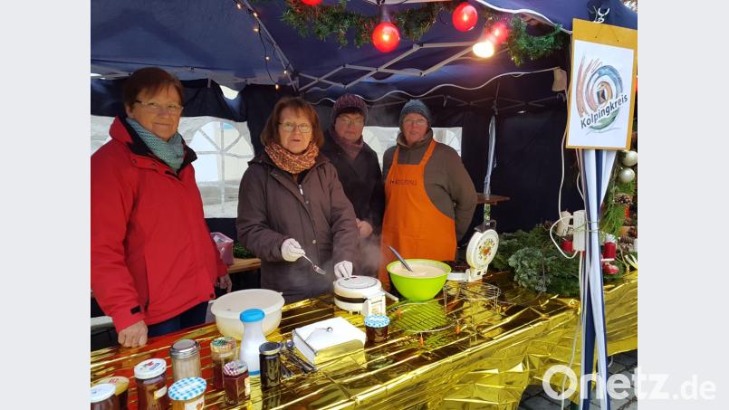 An zahlreichen Ständen und Buden gab es kulinarische Köstlichkeiten und Geschenkartikel. Bild: hir