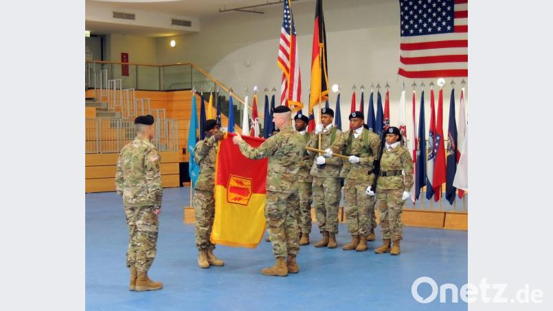 Die Fahne der Einheit ist wieder entrollt. Bild: mor