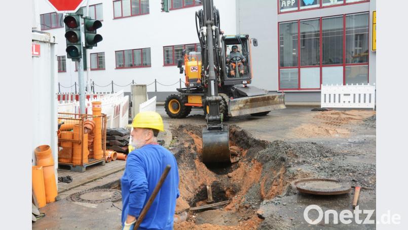 Die Arbeiten in der Schillerstraße sind längst beendet. Aber auch 2019 haben die Stadtwerke Weiden einiges vor. Bild: exb