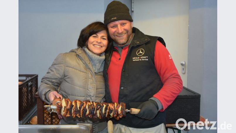 Der Zoiglspieß hat schon Tradition auf dem Waldsassener Weihnachtsmarkt. Bild: jr