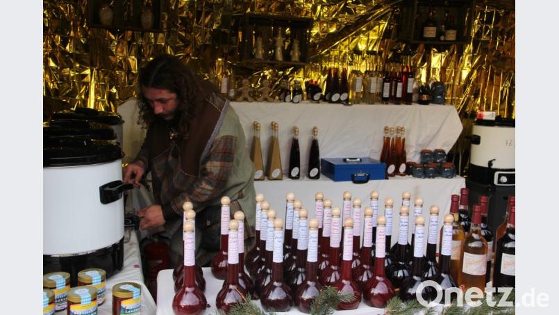 Honig, Met und Glühwein gab es reichlich. Bild: kro