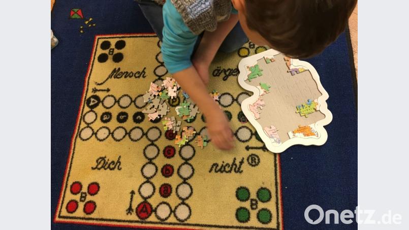 Freizeit in der Jugendhilfestation St. Martin: Neun Kinder werden in dem Haus nachmittags betreut. Gesucht wird ein Ehrenamtlicher, der einen achtjährigen Buben von der Schule abholen und zur Einrichtung in der Ruoffstraße in Amberg bringen kann. Bild: roa