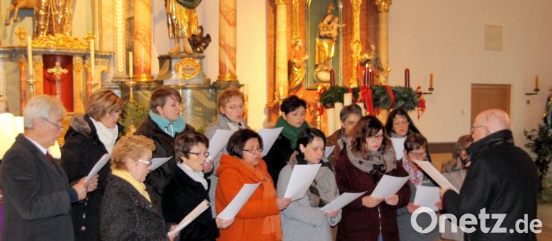 Der Chor Cantores erfreute die Besucher der adventlichen Stunde Bild: bjo