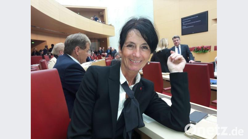 Bild: Kerstin Radler auf ihrem Platz im Bayerischen Landtag. Bild: privat