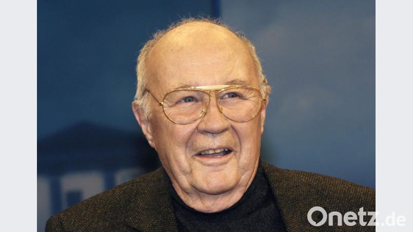 Dagobert Lindlau ist im Alter von 88 Jahren gestorben. Bild: Karlheinz Schindler/dpa-Zentralbild/dpa