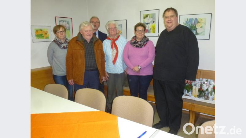 Neuwahlen standen beim Krankenpflegeverein auf der Tagesordnung. Unser Bild zeigt den neuen Vorstand. Bild: mad