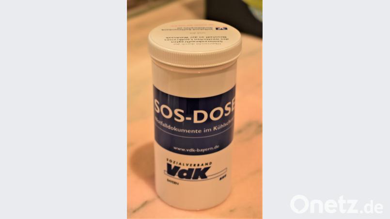 Die SOS-Notfalldose soll im Kühlschrank aufbewahrt werden. Bild: rgr