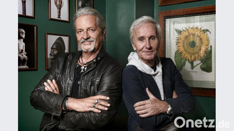 Frontmann Klaus Eberhartinger (rechts) und Mastermind Thomas Spitzer sind die beiden verbliebenen Gründungsmitglieder der Ersten Allgemeinen Verunsicherung. Bild: exb