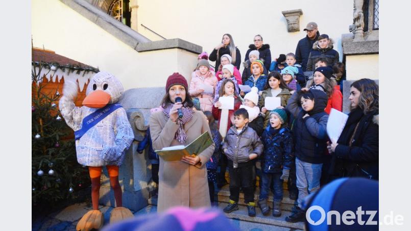 Andrea Schild-Janker vom Stadtmarketing moderierte durch die Veranstaltung. Bild: Gabi Schönberger