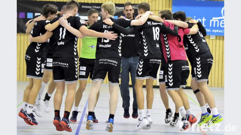 Jubelt der VC Amberg am Sonntag über seinen nächsten Sieg? Die Fahrt des Spitzenreiters geht zum hartnäckigsten Verfolger TV Bad Windsheim. Bild: Hubert Ziegler