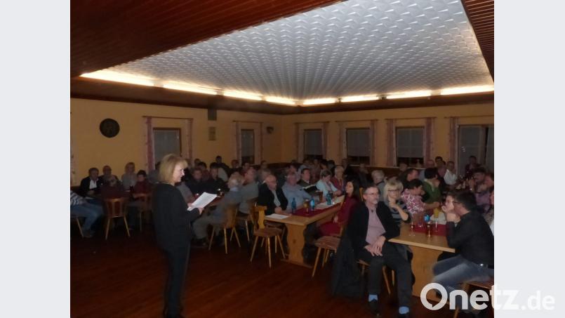 Bürgermeisterin Brigitte Bachmann spricht allen engagierten Birgland-Bürgern Dank und Respekt aus. Bild: fm