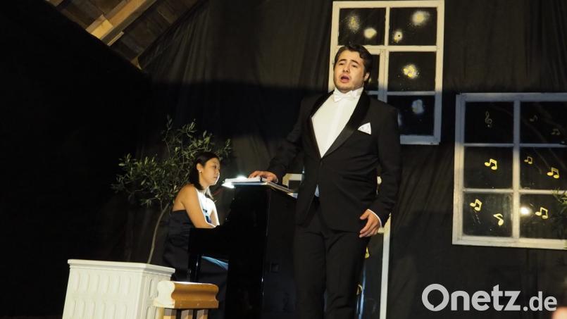 Ibrahim Yesilay und seine Freundin Yura Yang bei einem Konzert im Woppenriether Kulturstadl der Familie Globisch. Bild: fvo