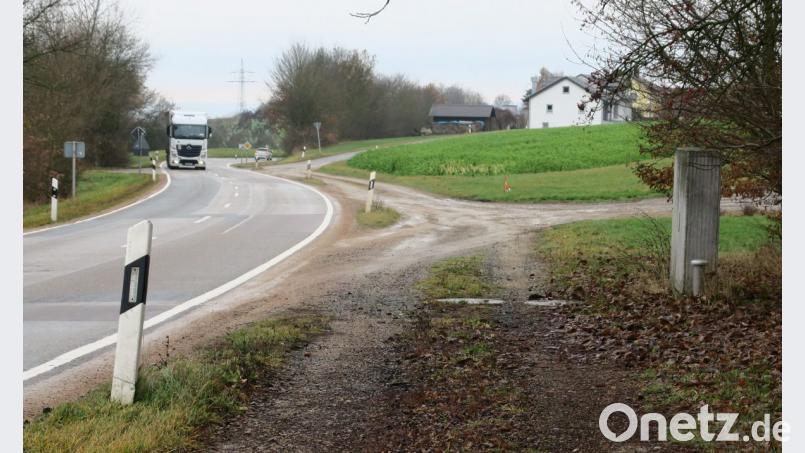 Im Jahre 2020 soll mit dem Ausbau des Teilstücks von Kemnath bis Fuhrn begonnen werden. Bild: Hirsch
