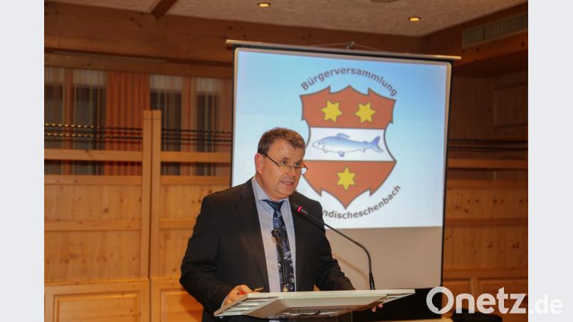 Bürgermeister Karlheinz Budnik spricht über die aktuellen Entwicklungen der Stadt. Bild: rw