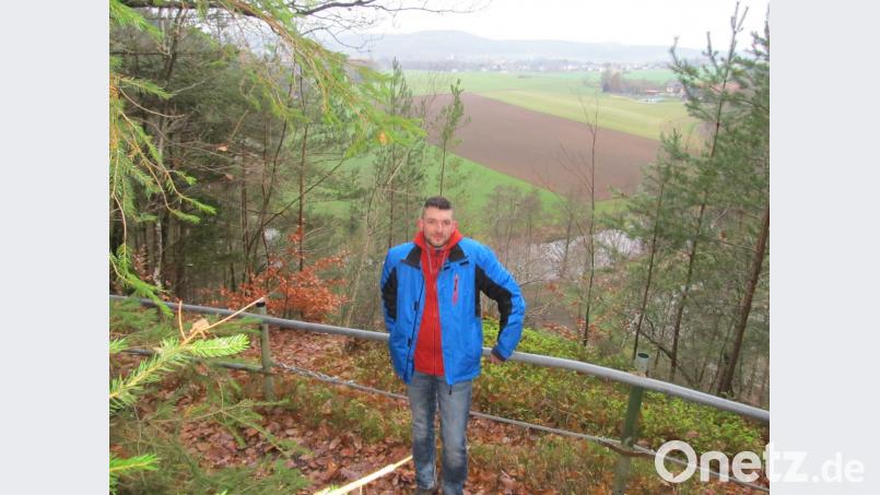 Bis zu drei mal pro Woche geht Martin Binhack mit dem Handy auf Entdeckungstour. Die Fotos von seinen Wanderungen sind im Haas-Haus ausgestellt. Bild: bl