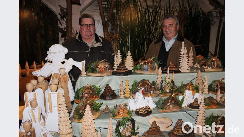 Eine große Vielfalt an Dekorationsmöglichkeiten rund um die Advents- und Vorweihnachtszeit umfasst das Angebot beim Kunst- und Handwerkermarkt. Bild: pko