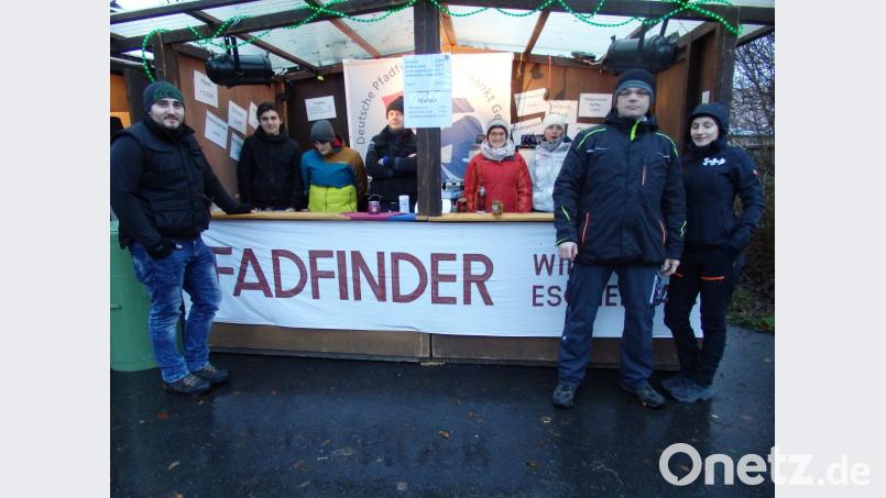 Glühwein-Varianten am Stand der Pfadfinder Bild: wrt