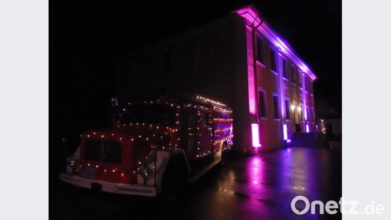 Christmas-Feuerwehr und Pfarrhof Bild: wrt
