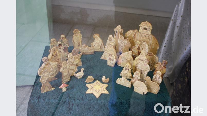 Seit den 1970er Jahren wird in der Prager St.-Matthias-Kirche jedes Jahr eine Lebkuchenkrippe gezeigt. Eine komplette Krippe zählt etwa 300 Figuren in Trachten aus allen Teilen Böhmens und Mährens. Bild: bjp