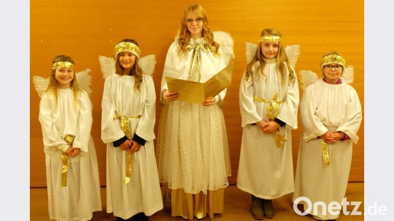 Das Christkind mit seiner Engelsschar in Vilseck. Bild: Stefanie Gradl