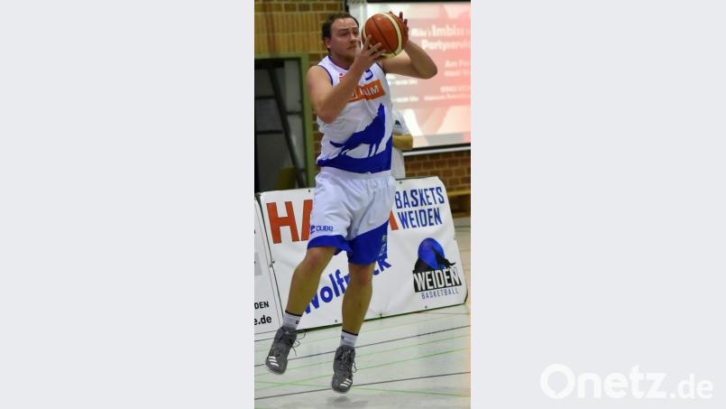 Kapitän Daniel Waldhauser kann noch so genau zielen: Die Hamm Baskets verloren beim bislang sieglosen Schlusslicht TTL Bamberg II. Bild: A. Schwarzmeier