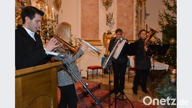 Den ersten großen öffentlichen Auftritt bestritt das Quartett der Münchenreuther Blechbläser. Bild: jr