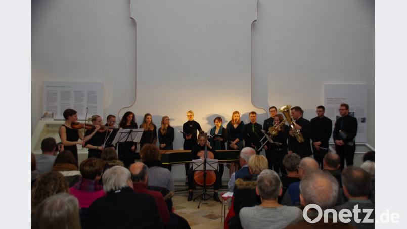 Eine besinnliche Stunde im Advent bereiten Studierende der Berufsfachschule für Musik ihren Zuhörern. Bild: müb