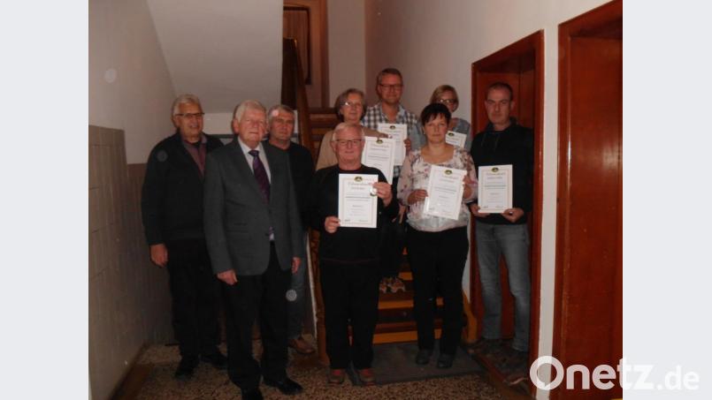 Die Wanderfreunde Kirchenthumbach feiern und werden geehrt. Bild: exb