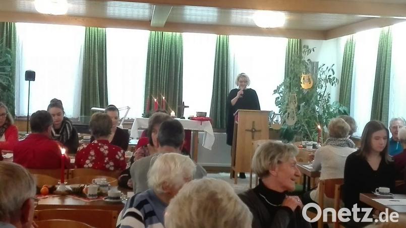 Der Adventsnachmittag der evang. Kirchengemeinden Krummennaab und Thumsenreuth mit Friedenfels im Krummennaaber Gemeindehaus. Bild: exb