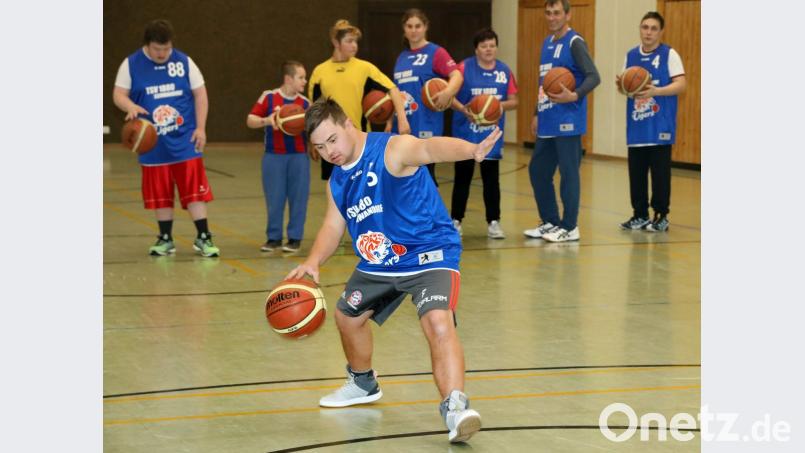 Die Basketballer gehen beim Training immer voll konzentriert zu Werke. Bild: Gerhard Götz