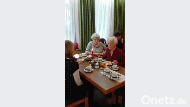 Der Adventsnachmittag der evang. Kirchengemeinden Krummennaab und Thumsenreuth mit Friedenfels im Krummennaaber Gemeindehaus. Bild: exb