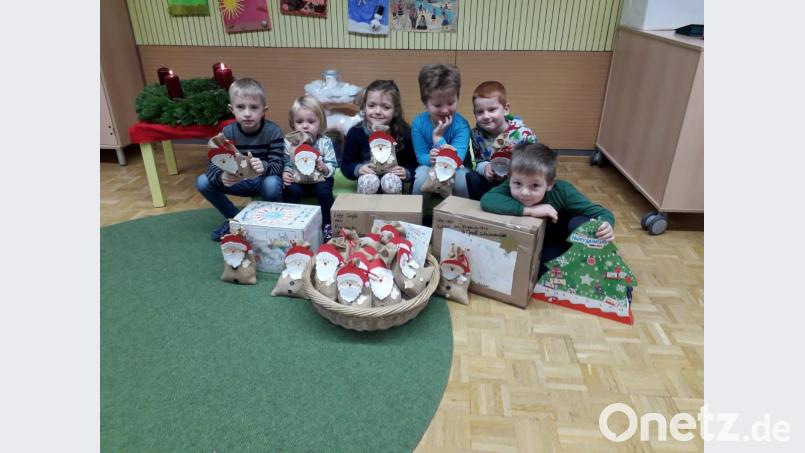 Vorbildlich: die Kinder des Kindergartens St. Josef in Schwarzenfeld. Bild: exb