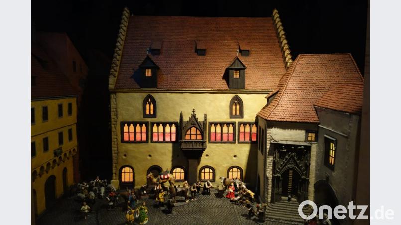 Regensburger Krippenausstellung: Die „Ankunft der Könige“ findet bei Matthias Prüll vor dem Alten Rathaus statt. Bild: wsu